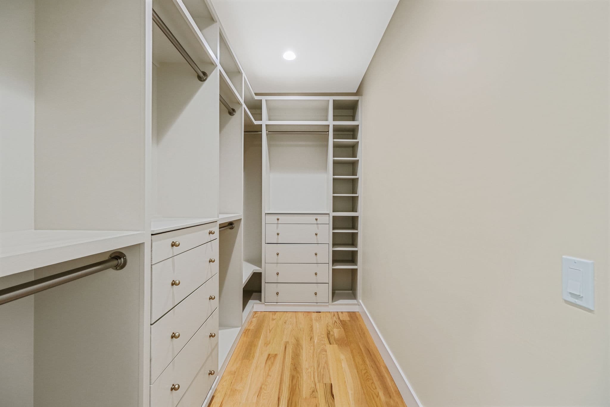 Custom Built-Ins & Trim Work - Photo 5